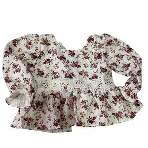 5/$30 🎈 Canis white floral Open back Blouse size 100